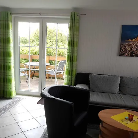 In Sonniger Lage In Appartement